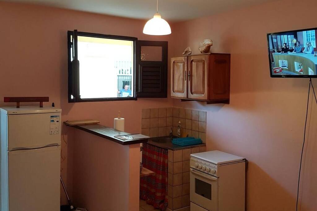 L'Etape Randonnee De Grand'Riviere Apartment Exterior photo